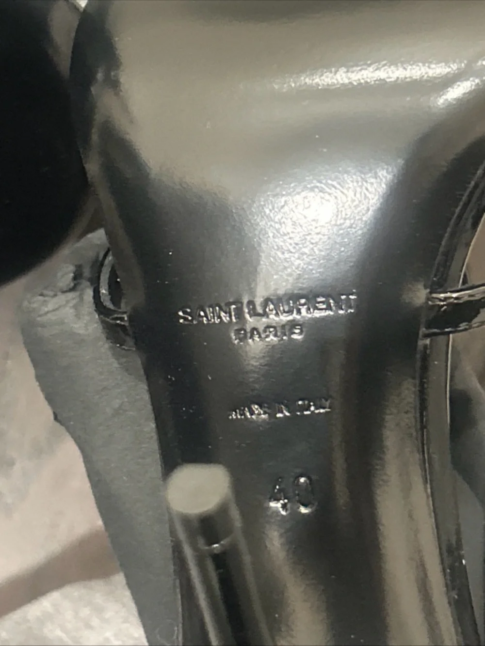Saint Laurent YSL Cassandra 100 Patent Leather Sandals Heel Black 39 & 40 $1450 - Picture 8 of 8